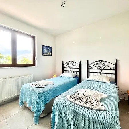 Grapes Villa *
